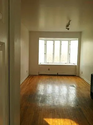 Sold by R New York | media 17