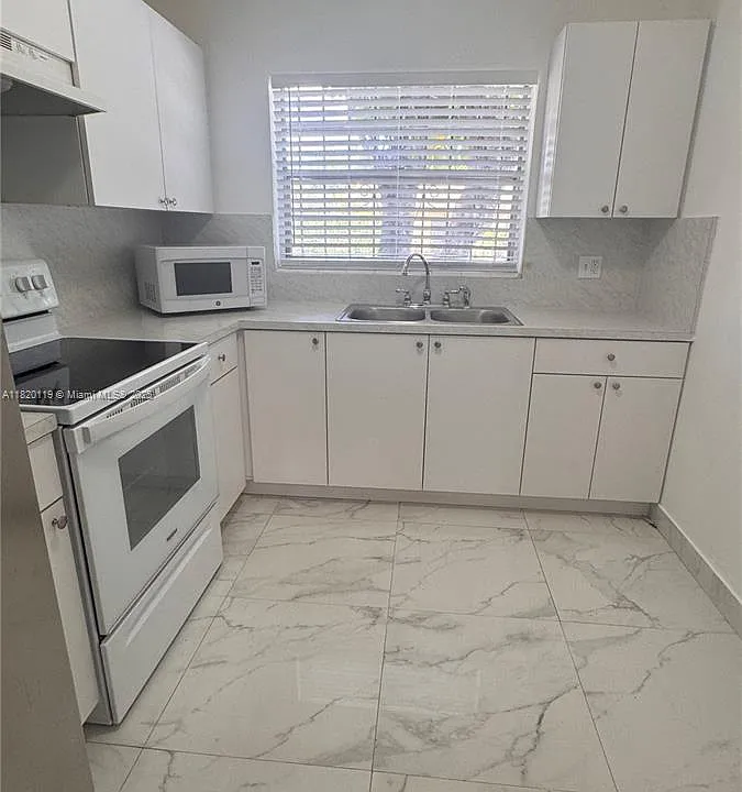20450 NW 29th Pl