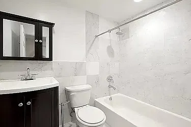 Rented by openigloo