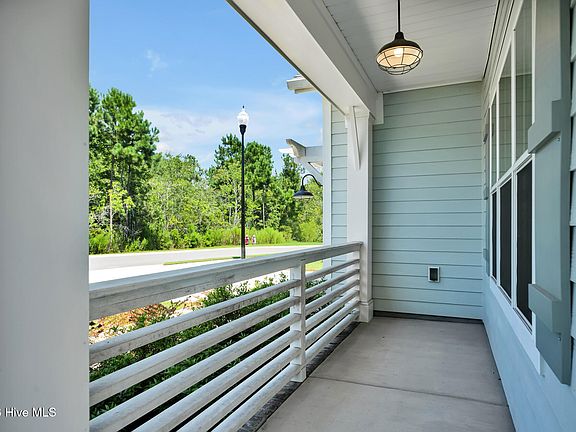 4th image of 62 Streambed Way