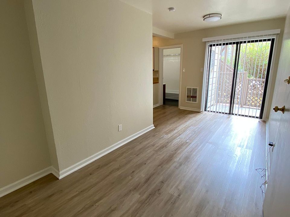 Living Room/Dinette areas