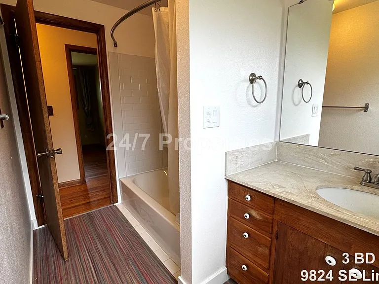 9824 SE Lincoln St — Photo 12