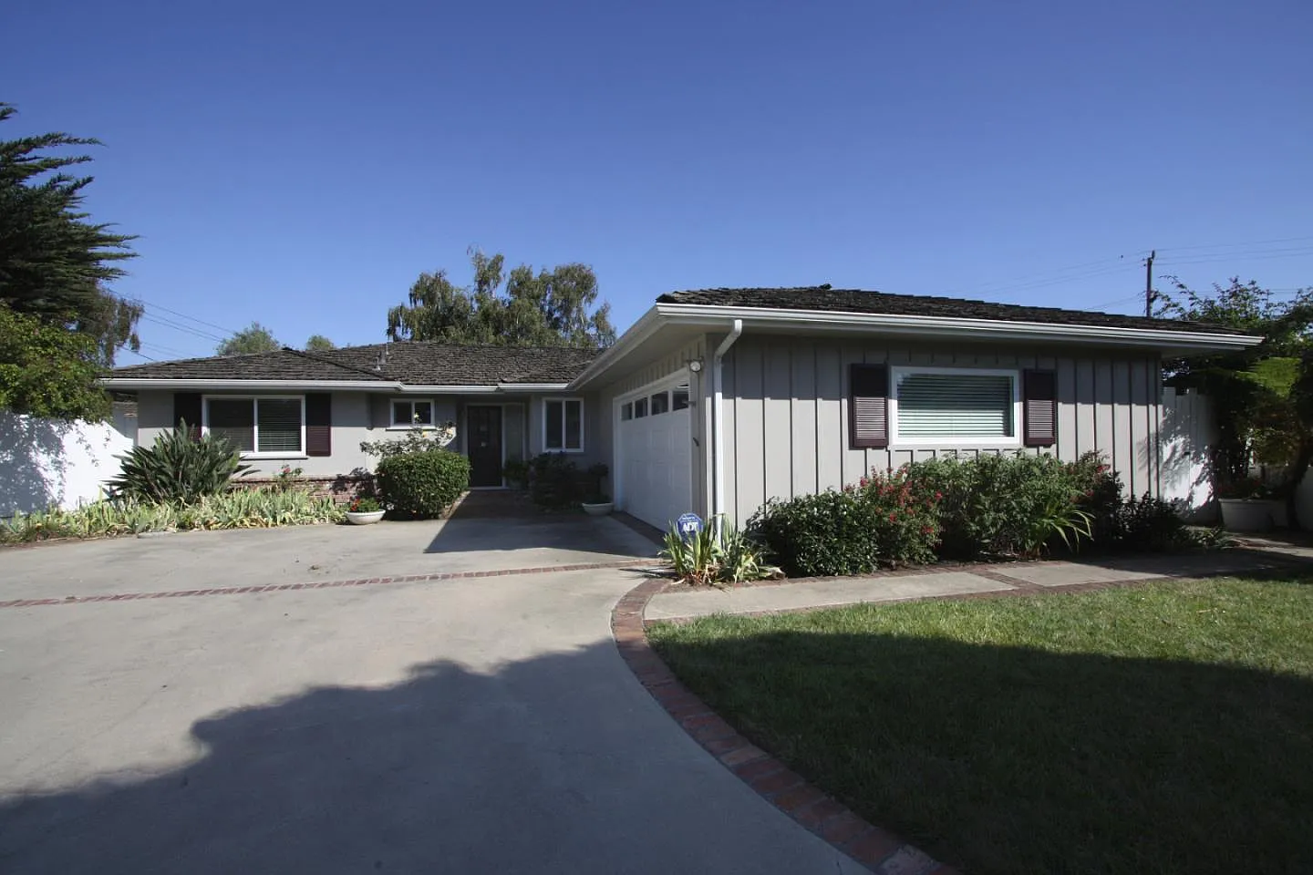 9 Wesley Ct photo 1