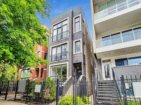 2nd image of 1023 N Hermitage Ave #2