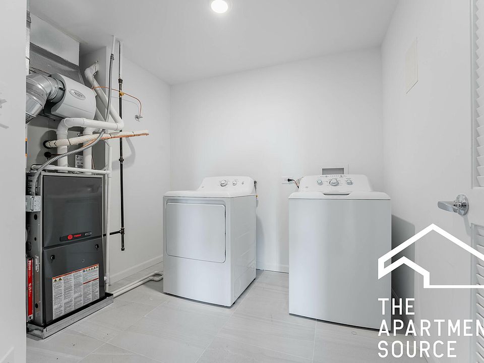 1st image of 2551 S Wabash Ave #502