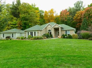 13 Winter Hvn, West Sand Lake, NY 12196