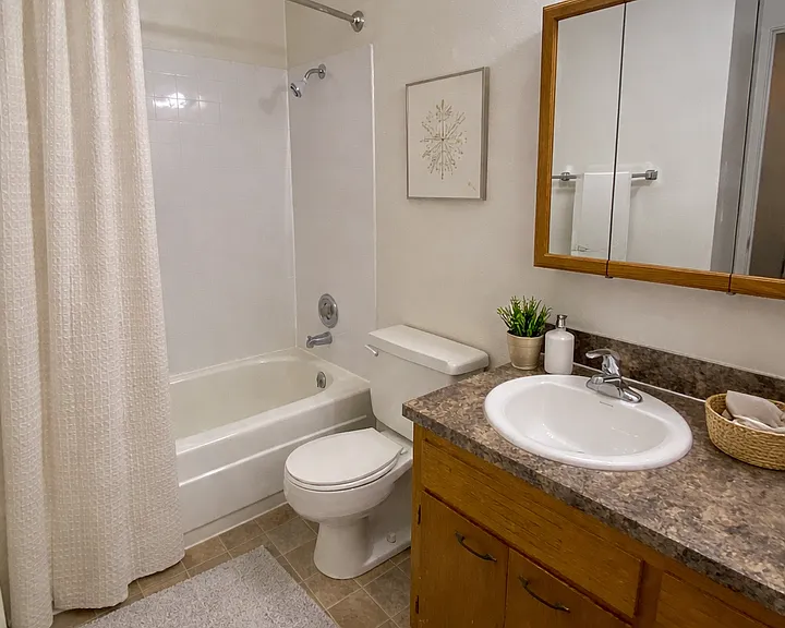 1020 S 41st Ave #16 — Photo 5