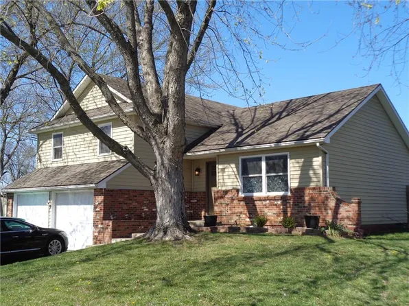 705 E Market St, Warrensburg, MO 64093