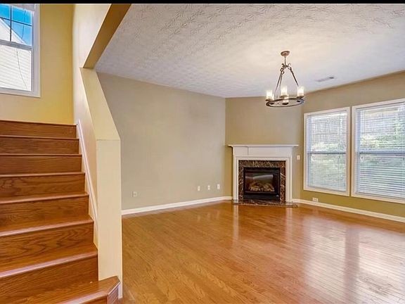 2nd image of 1678 Windale Ct