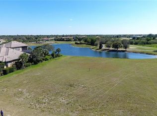 3141 Founders Club Dr, Sarasota, FL 34240