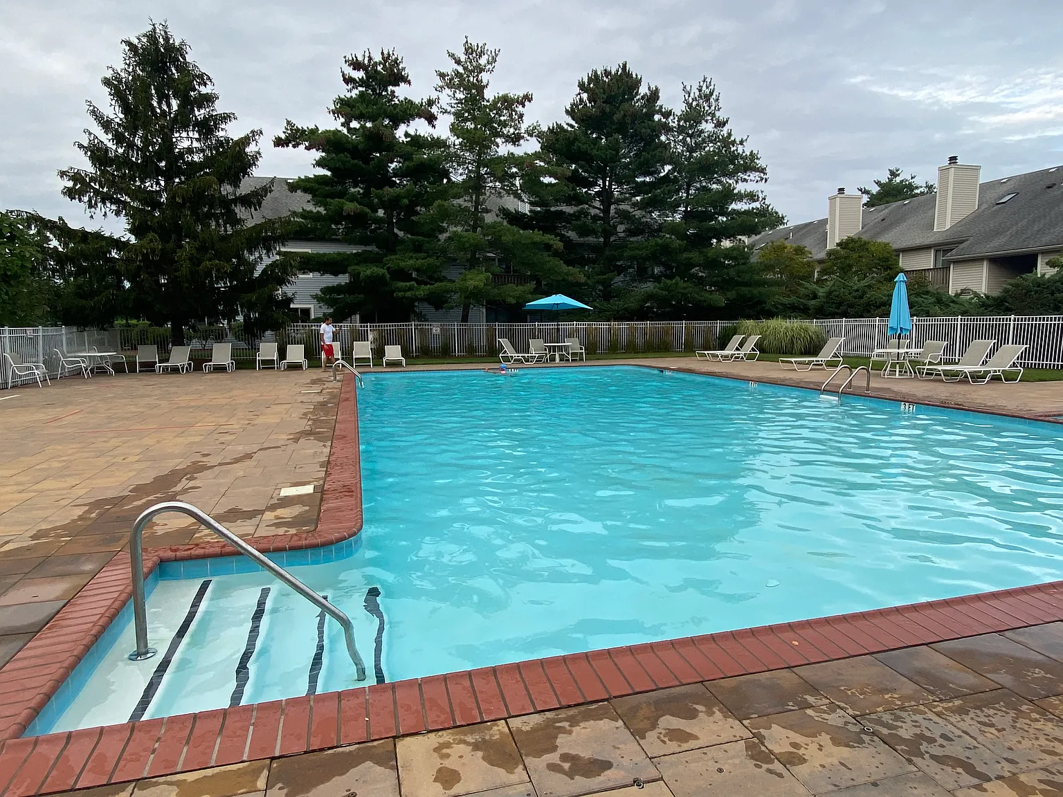 2 bed, 950 sqft, $2,350 — Photo 1