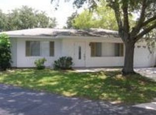 8121 Pickwick Rd, North Port, FL 34287