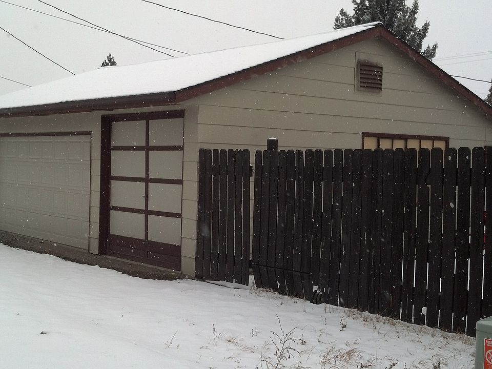 2nd image of 1523 Cole Ave