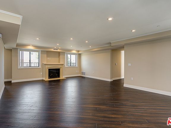3rd image of 1211 9th St Unit 100