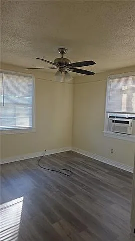 8025 Pompano St — Photo 5