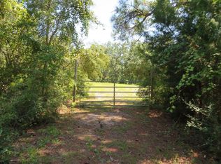 2654 Oak St, Carrabelle, FL 32322