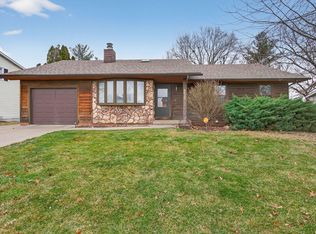 4415 31st St, Bettendorf, IA 52722