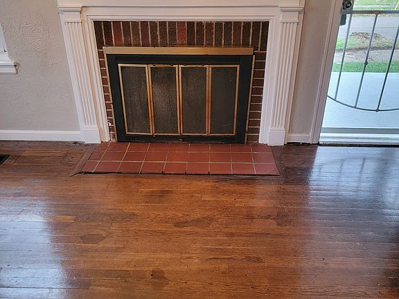 5th image of 3815 Columbine Pl