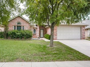 5636 Sugar Maple Dr, Fort Worth, TX 76244