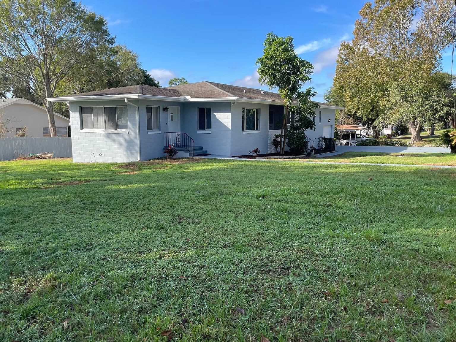 3 bed, 2.5 bath, 2124 sqft, $2,500 — Photo 2