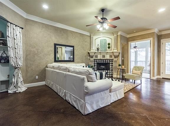 5th image of 3315 Vista Lake Cir