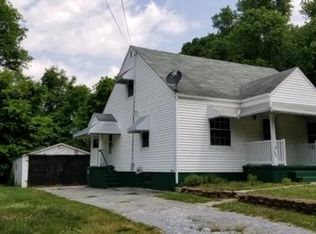 1641 Millbrook St, Salem, VA 24153