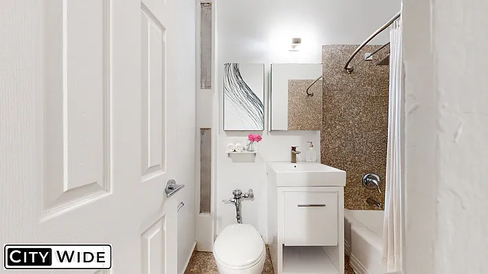 Sold by City Wide Apartments | media 4