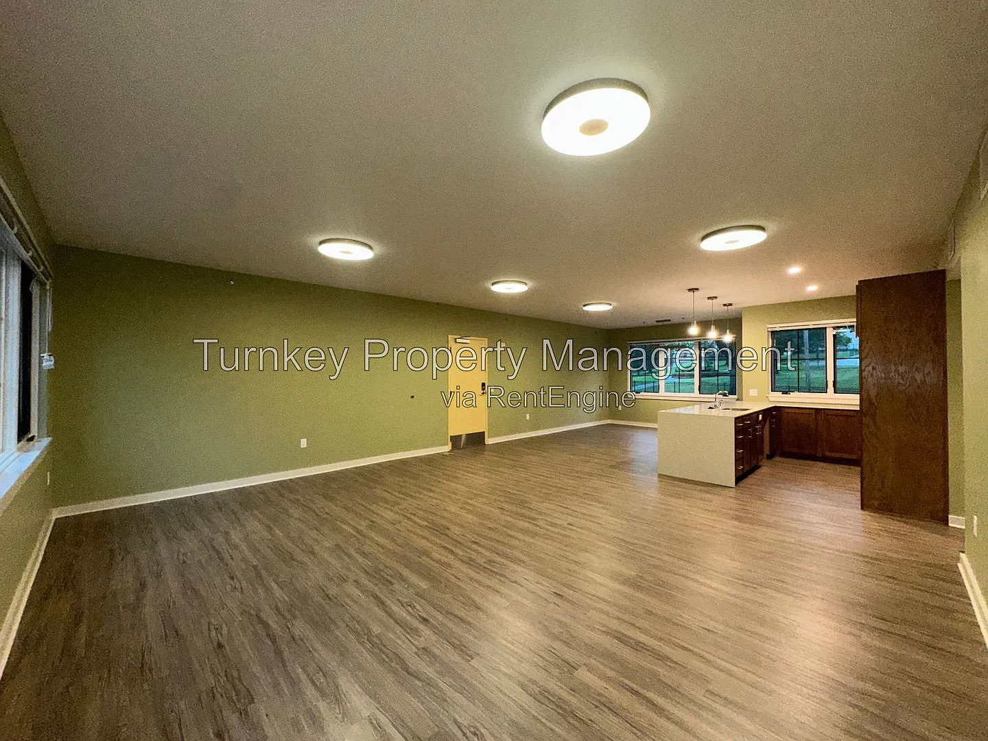 1 bed, 1.0 bath, 746 sqft, $1,225 — Photo 4