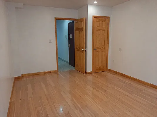 Rented by Jade Stone Real Estate Consulting | media 21