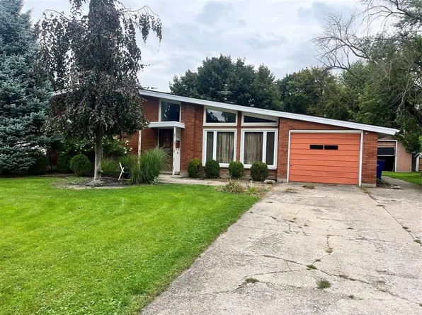 56 Pine Dr, Chatham Kent, ON N8A 3L8