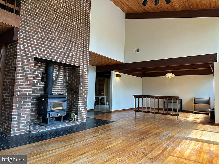 6022 Munson Hill Rd — Photo 8