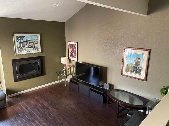 2nd image of 100 Joes Ln