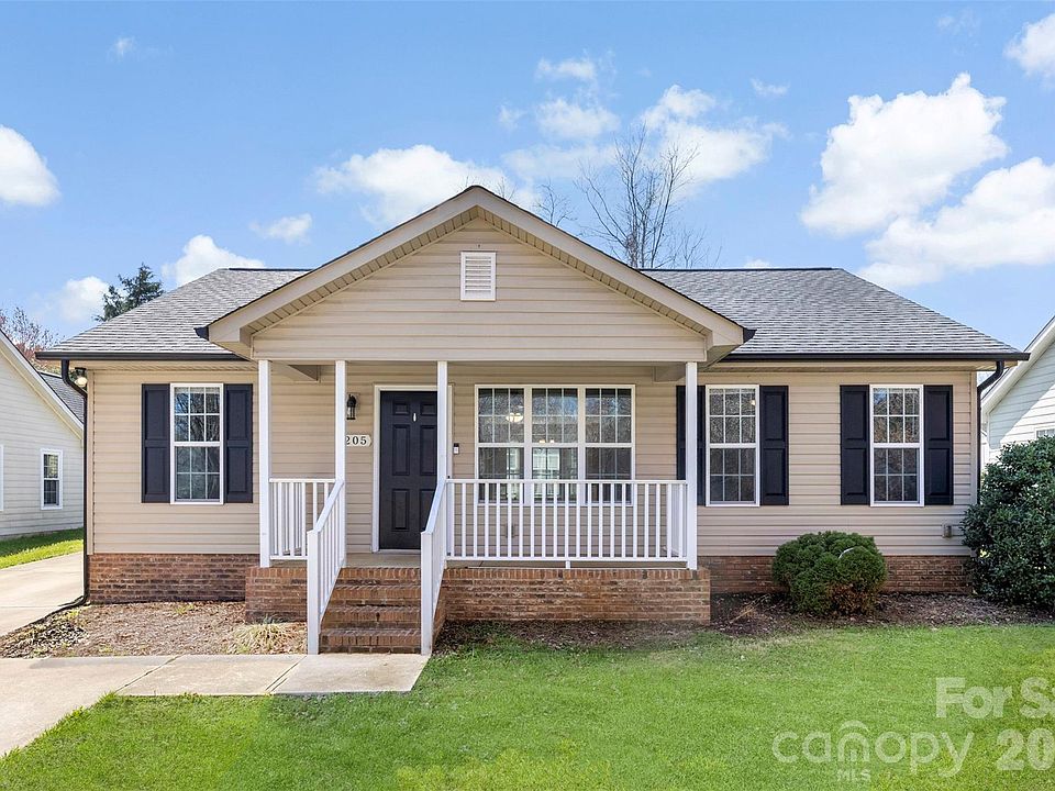 1st image of 205 Coventry Dr