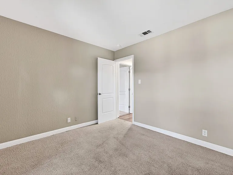 1722 Sapling Ct #A — Photo 14