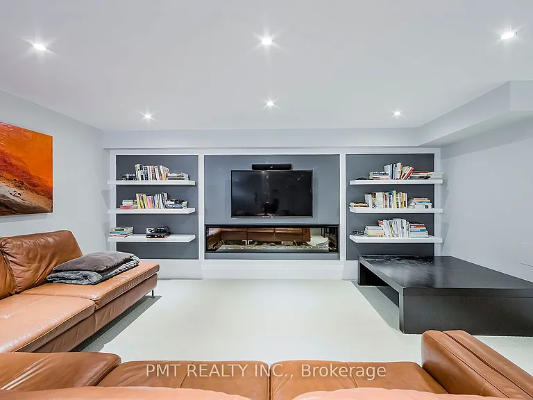 50 Thursfield Cres — Photo 40