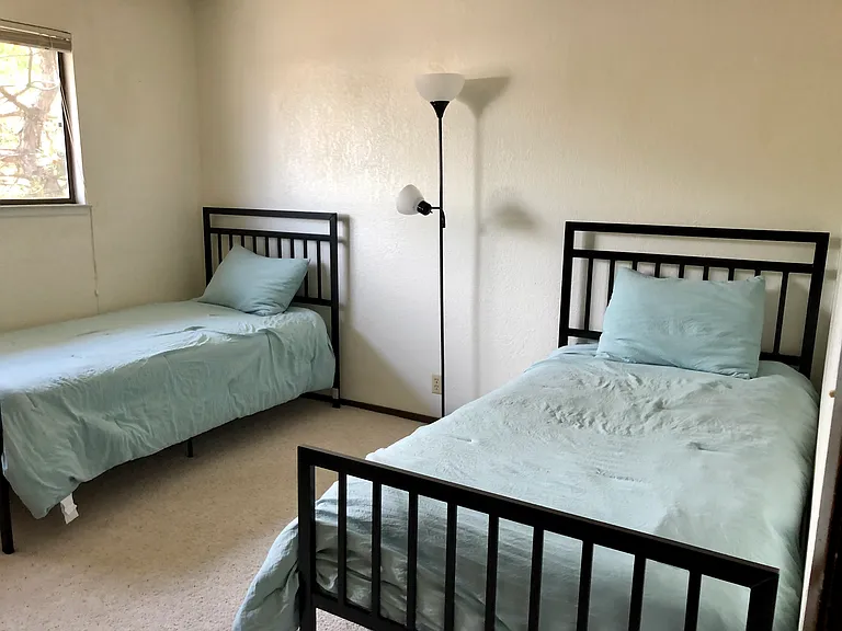 1020 Gilbert St #3 — Photo 10