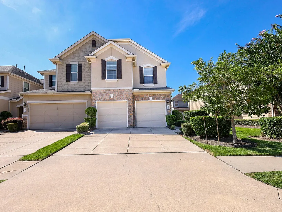 16021 Summerville Lake Dr