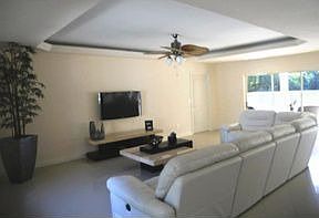 3rd image of 6680 Magnolia Ln