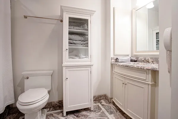 Rented by CORE | media 11