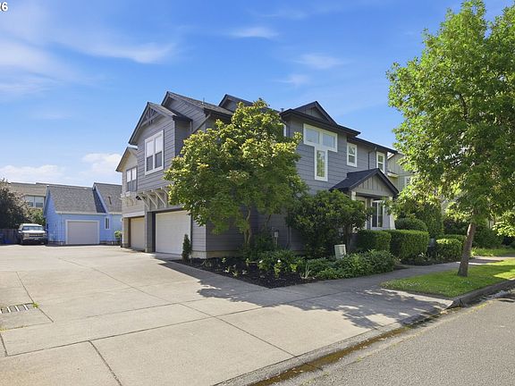 5th image of 1637 Hamlet Ln