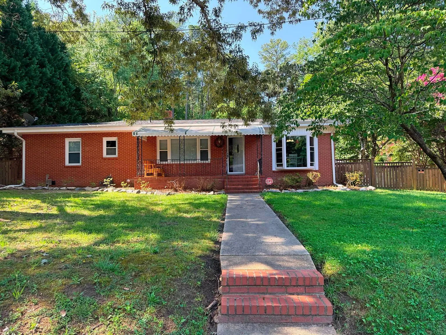 3 bed, 1926 sqft, $2,500 — Photo 1
