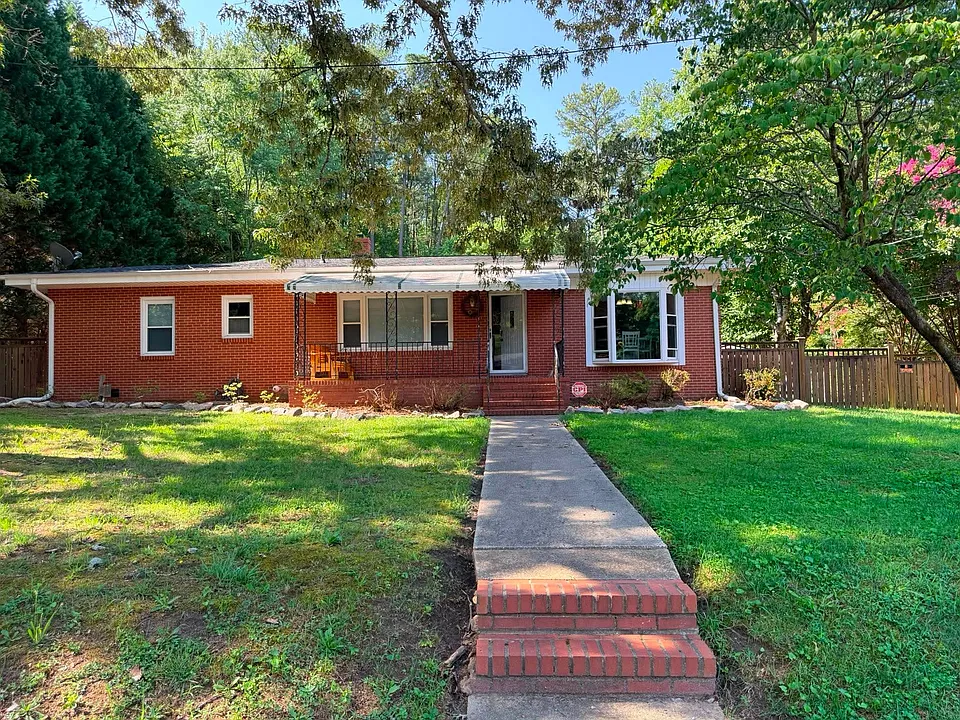 3316 Dogwood Dr
