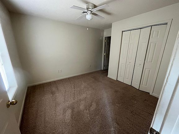 3rd image of 2969 Shamrock Cir