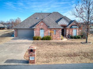 3966 Stonebrook Dr, Norman, OK 73072