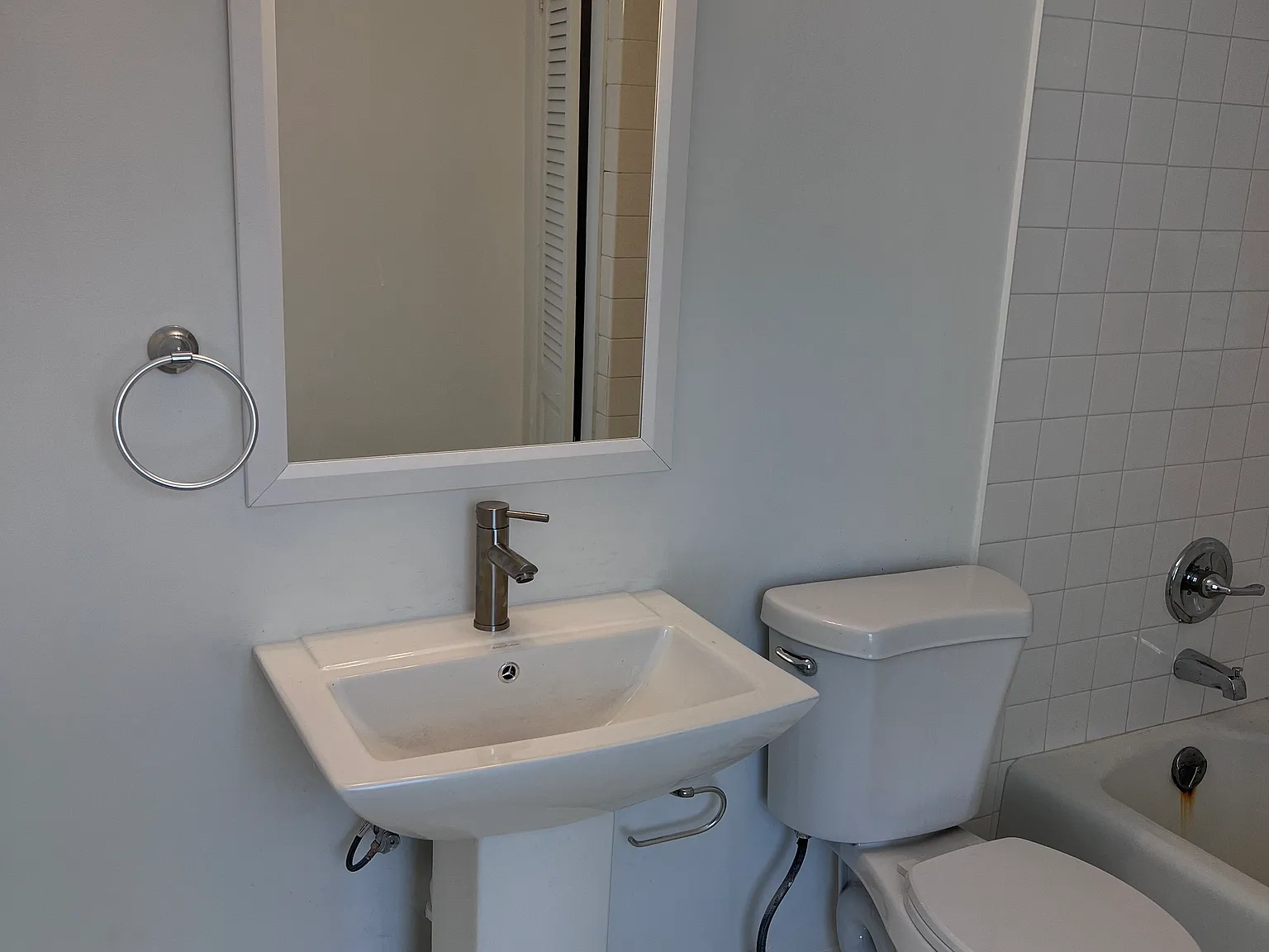 2 bed, 975 sqft, $3,650 — Photo 4