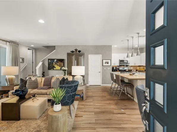 11256 Rainbow Peak Ave #207, Las Vegas, NV 89135