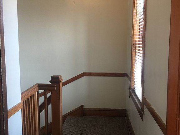 2nd image of 1436 Lombard Ave #2