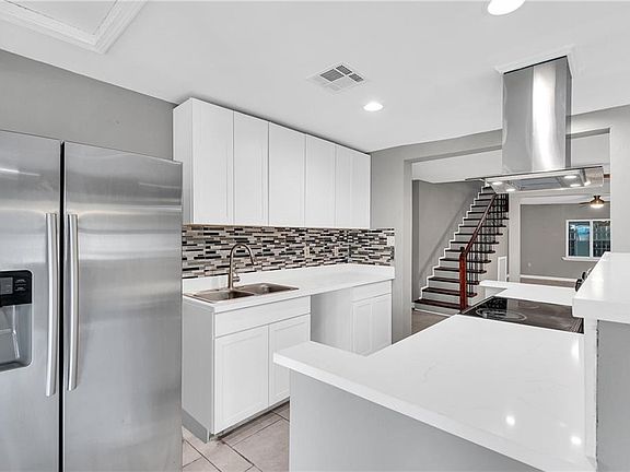 5th image of 5444 Debore Dr