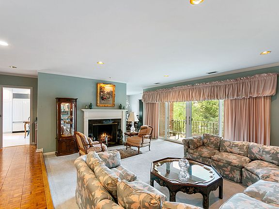 5th image of 6 Oak Brook Club Dr APT K205