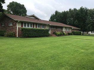 1907 Carder Ave, Mena, AR 71953